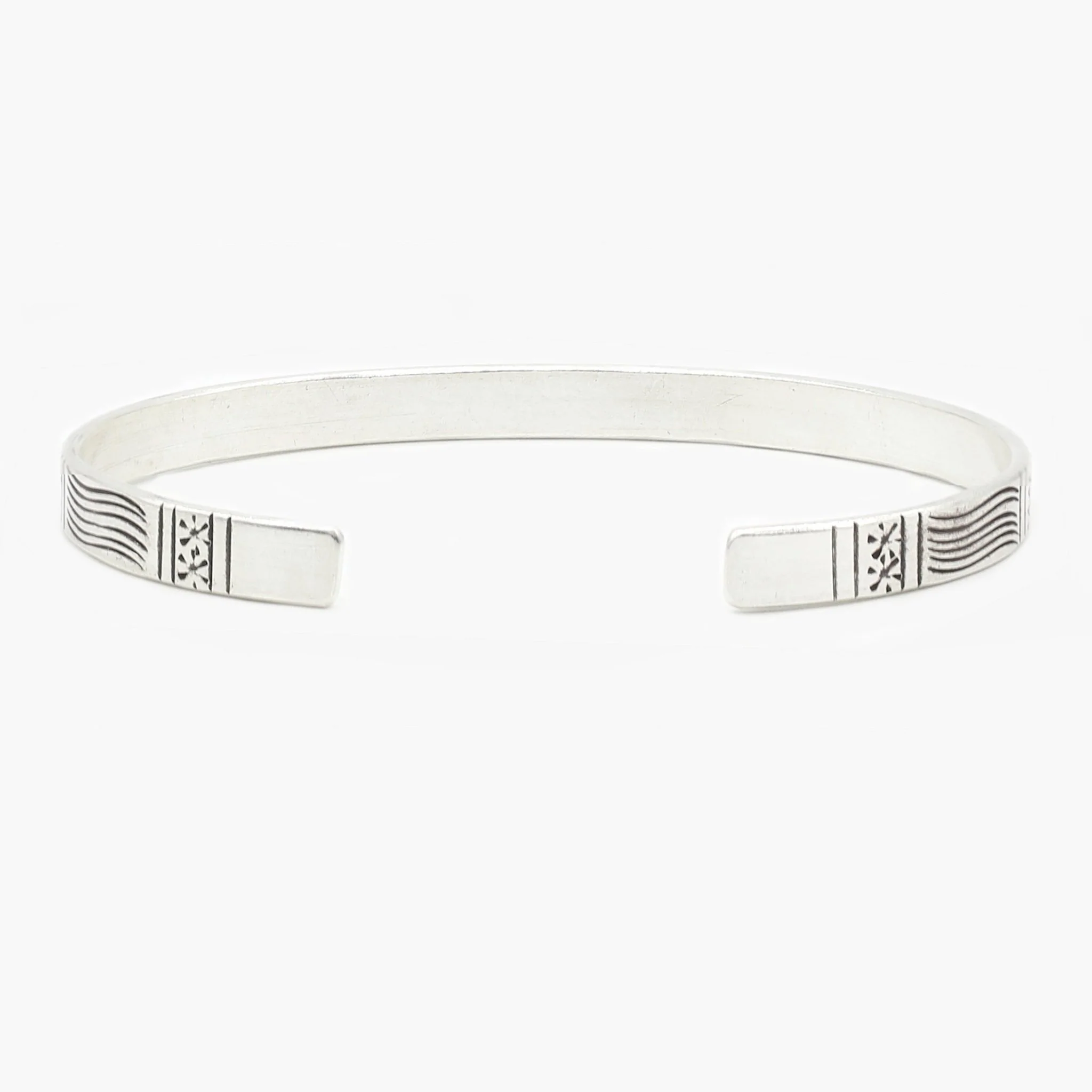 Hand-forged "Apache" Silver Bangle - Image 2