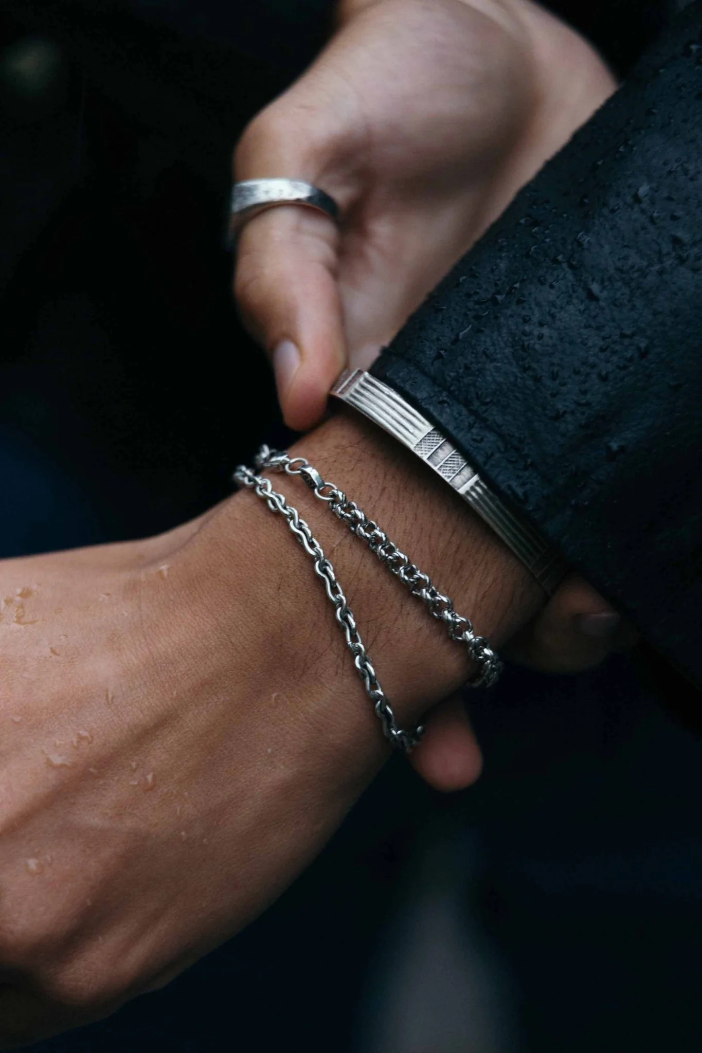 Hand-forged "Maya" Silver Bangle - Image 5