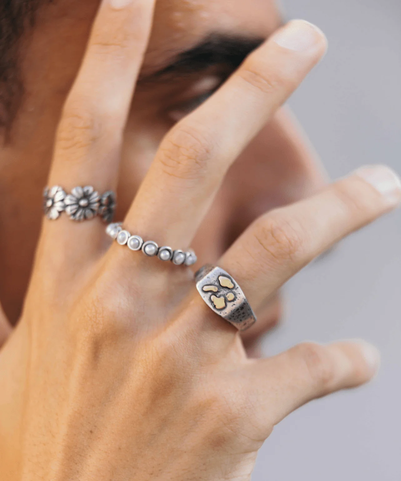 Hand-Forged Sterling Silver Ring With Gold Details - Image 7