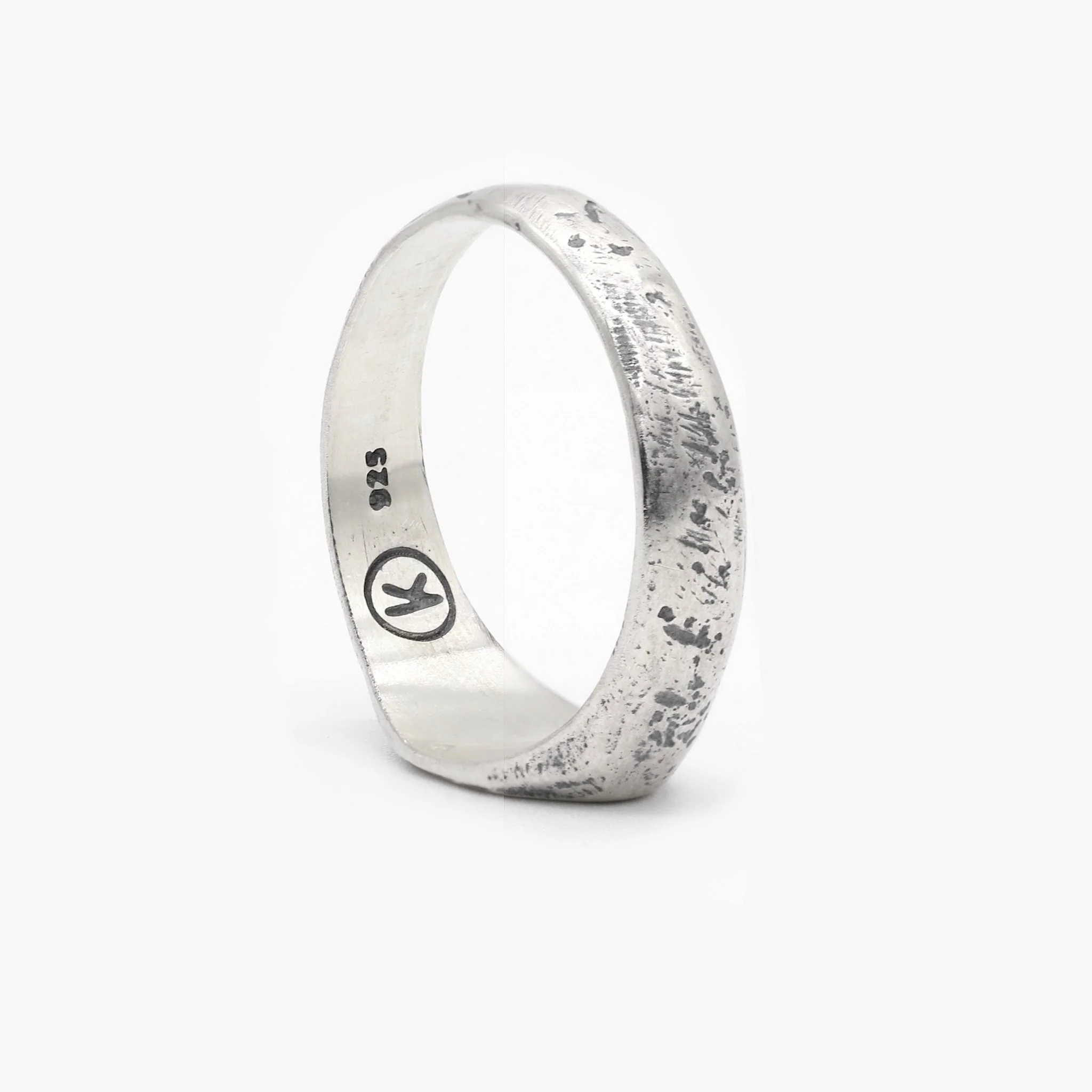 Thin Signet Ring With Engraved Palm Tree - Image 2