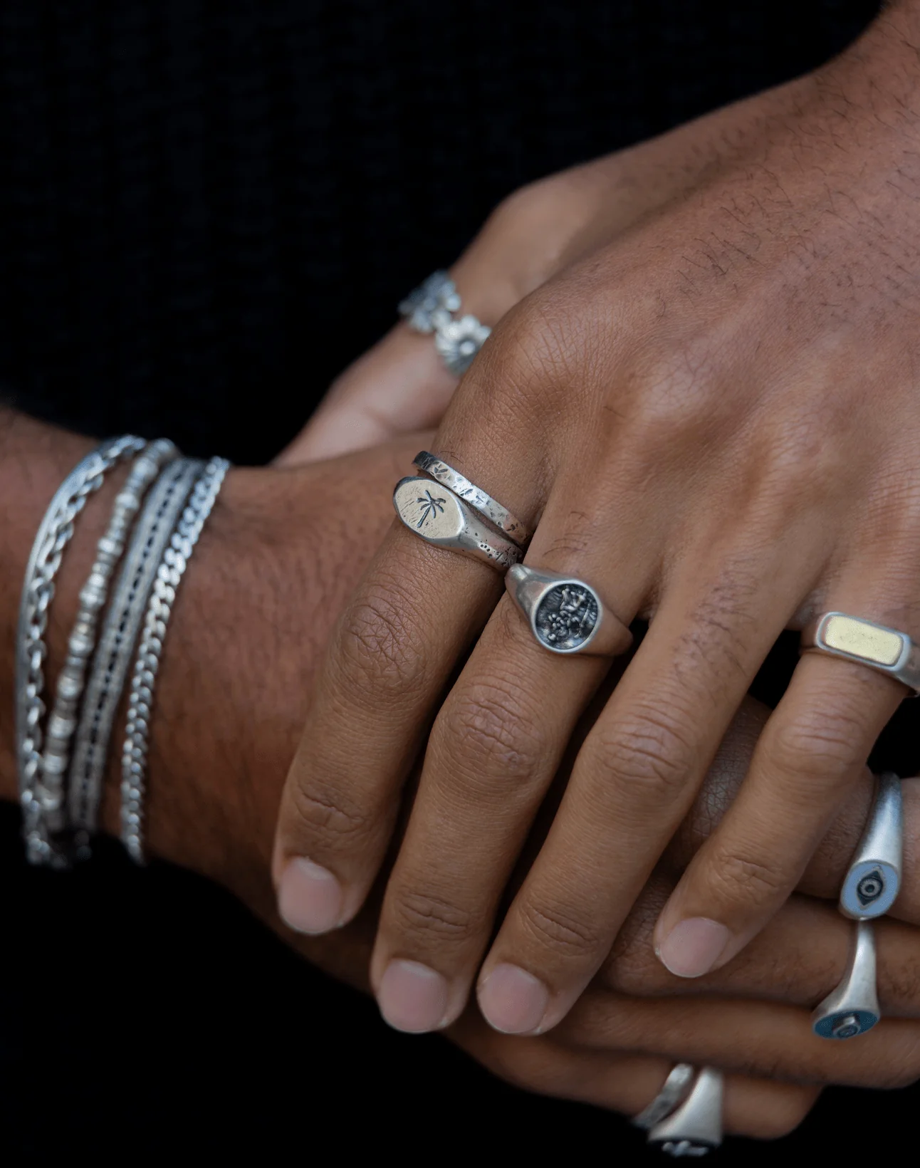 Thin Signet Ring With Engraved Palm Tree - Image 3